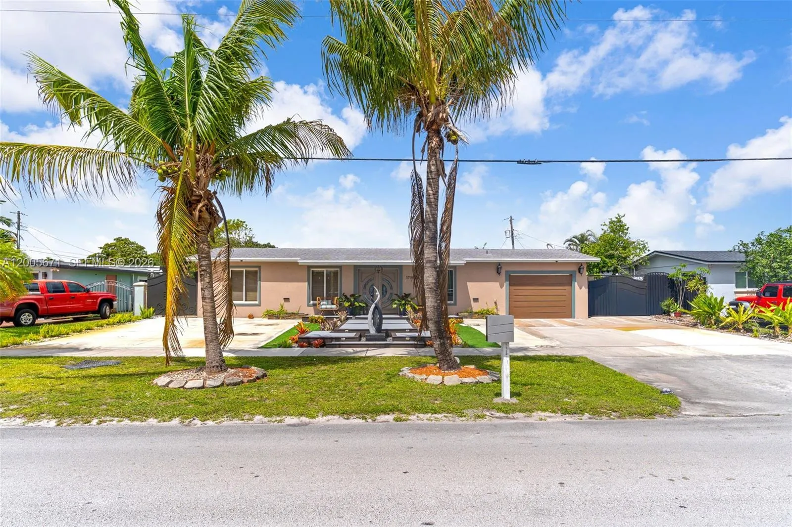 17932 NW 78th Ave, Hialeah FL 33015