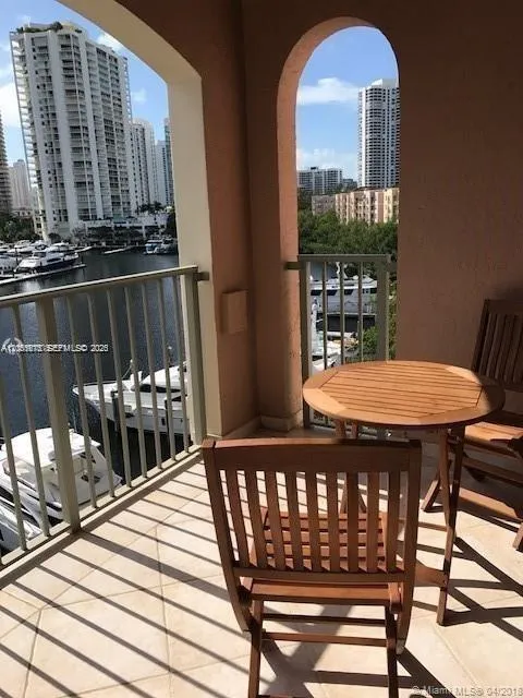 19901 E Country Club Dr # 2604, Aventura FL 33180