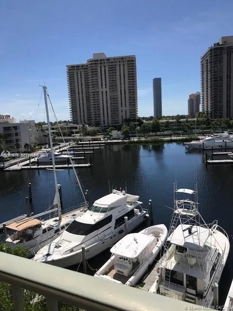 19901 E Country Club Dr # 2604, Aventura FL 33180