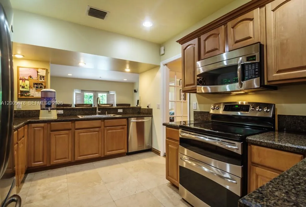 1237 Aduana Ave, Coral Gables FL 33146