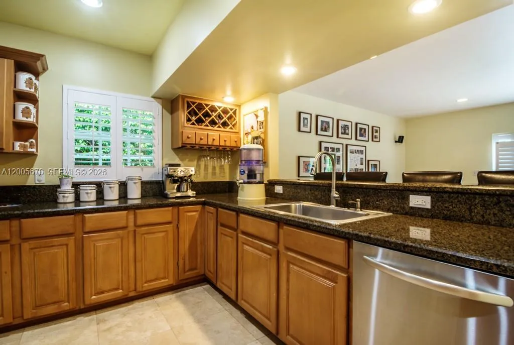 1237 Aduana Ave, Coral Gables FL 33146