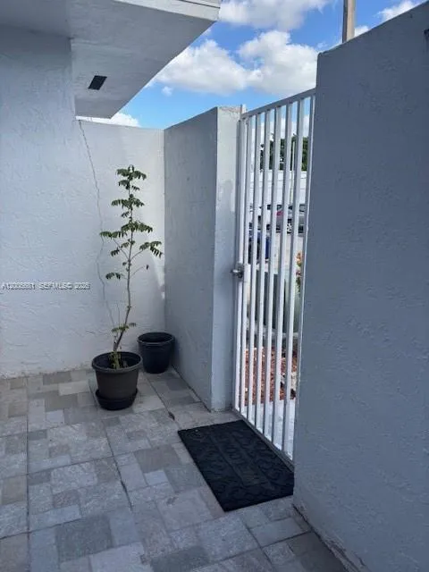 10720 NW 7th St # 7A, Miami FL 33172