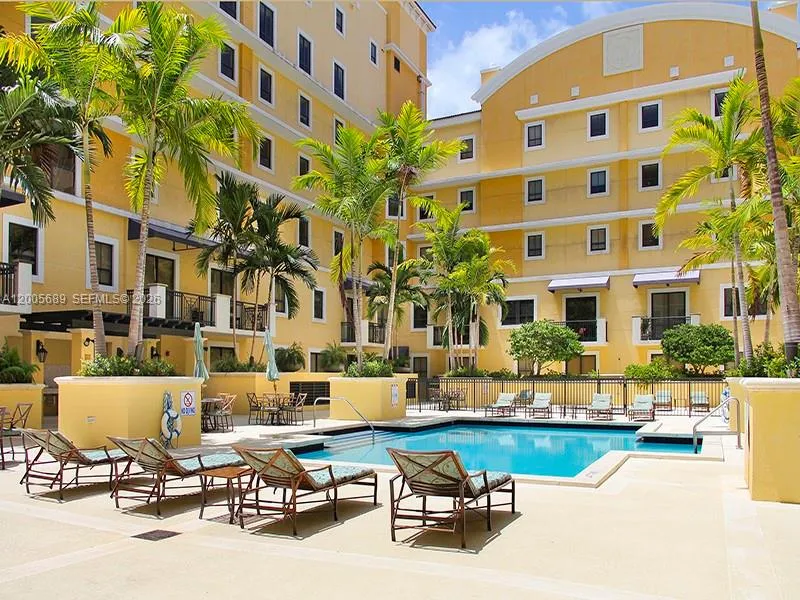 8390 SW 72nd Ave # 115, Miami FL 33143