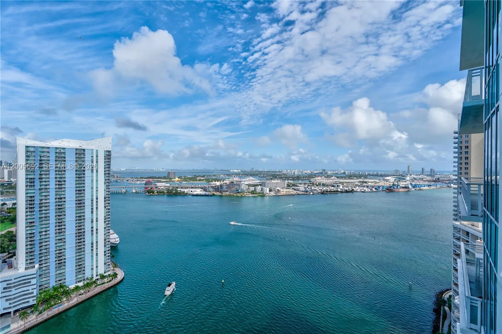 900 Brickell Key Blvd # 3002, Miami FL 33131