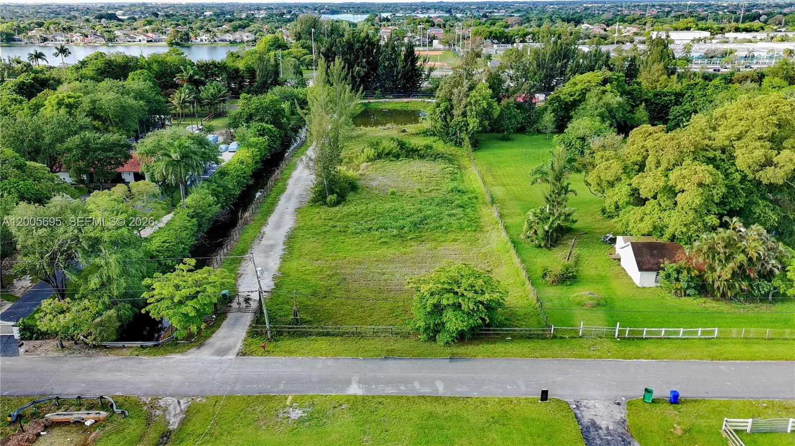 18100 SW 70th Pl, Southwest Ranches FL 33331