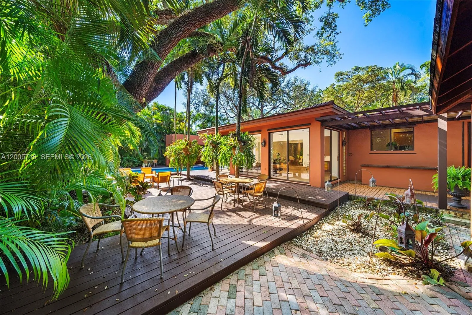 5627 Granada Blvd, Coral Gables FL 33146