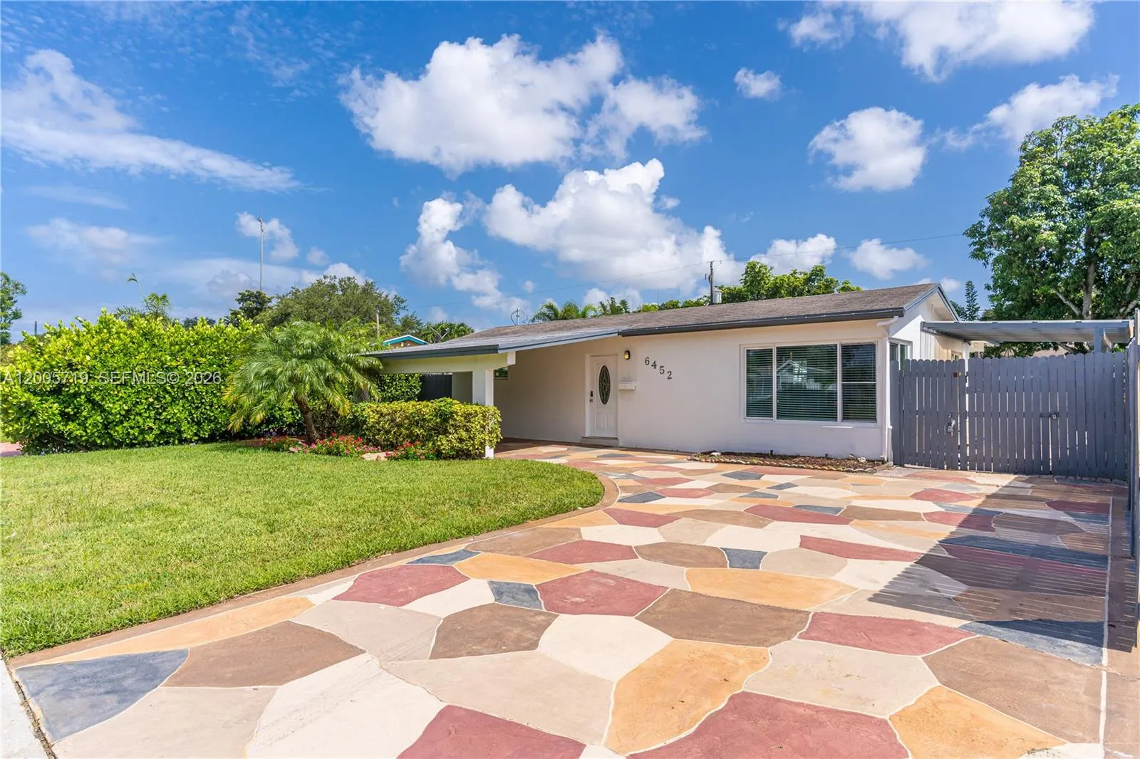 6452 Custer, Hollywood FL 33024-2024