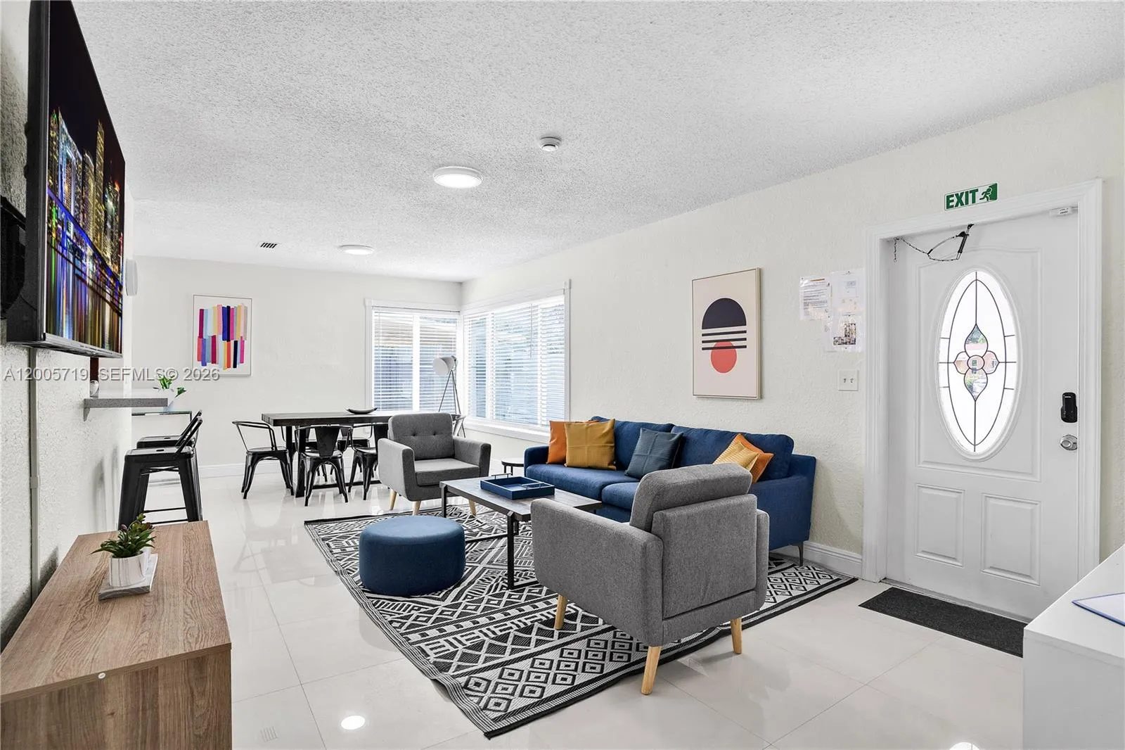 6452 Custer, Hollywood FL 33024-2024