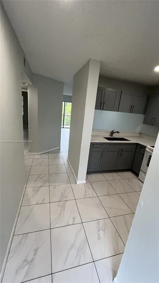 4010 LAKESIDE DRIVE # 4010, Tamarac FL 33319