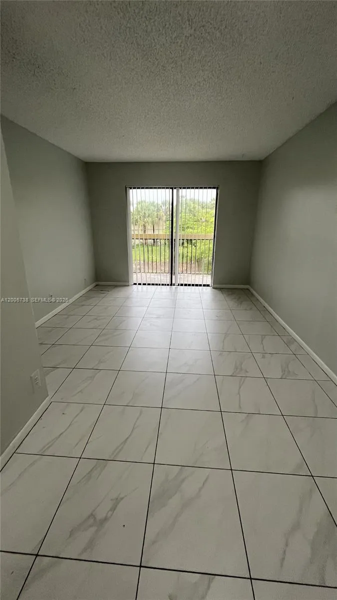 4010 LAKESIDE DRIVE # 4010, Tamarac FL 33319