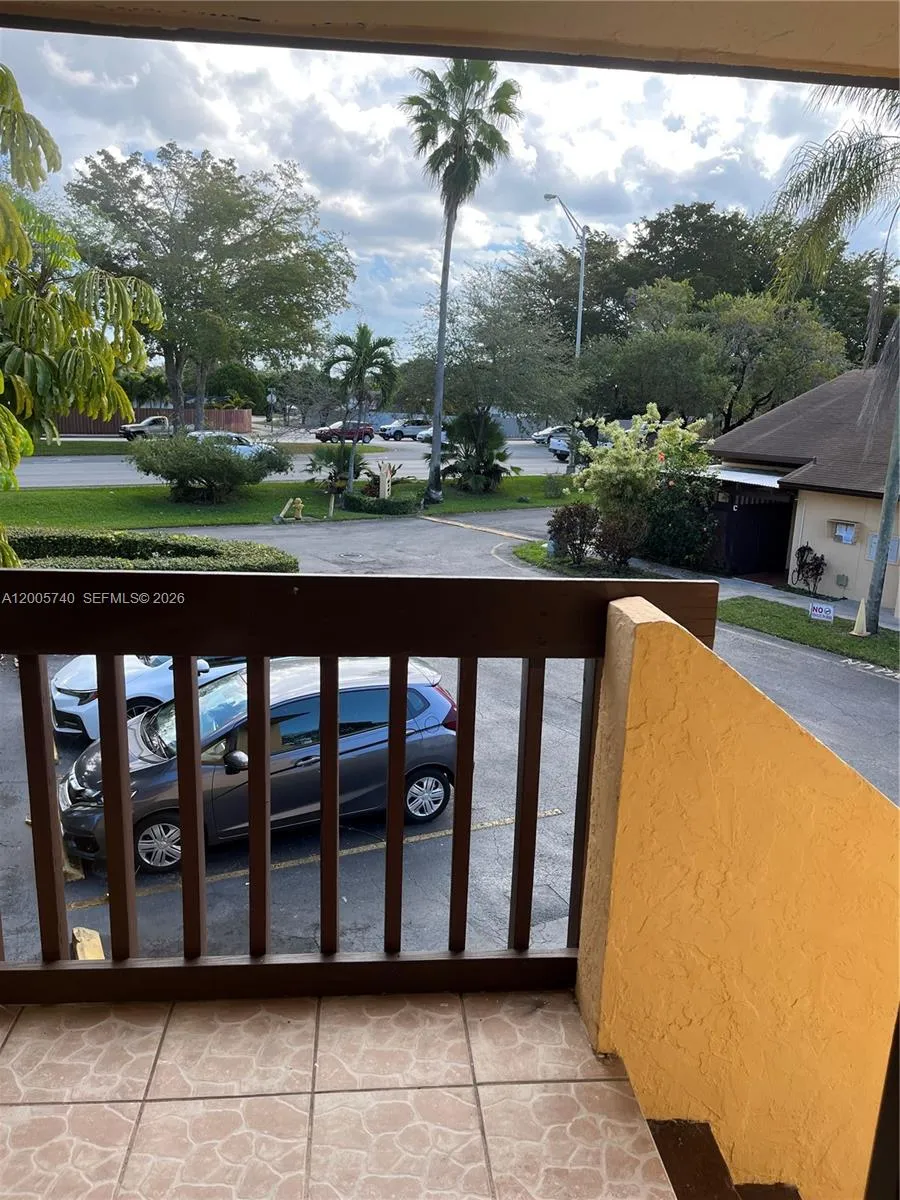 6661 SW 137th Ct # 8D, Miami FL 33183