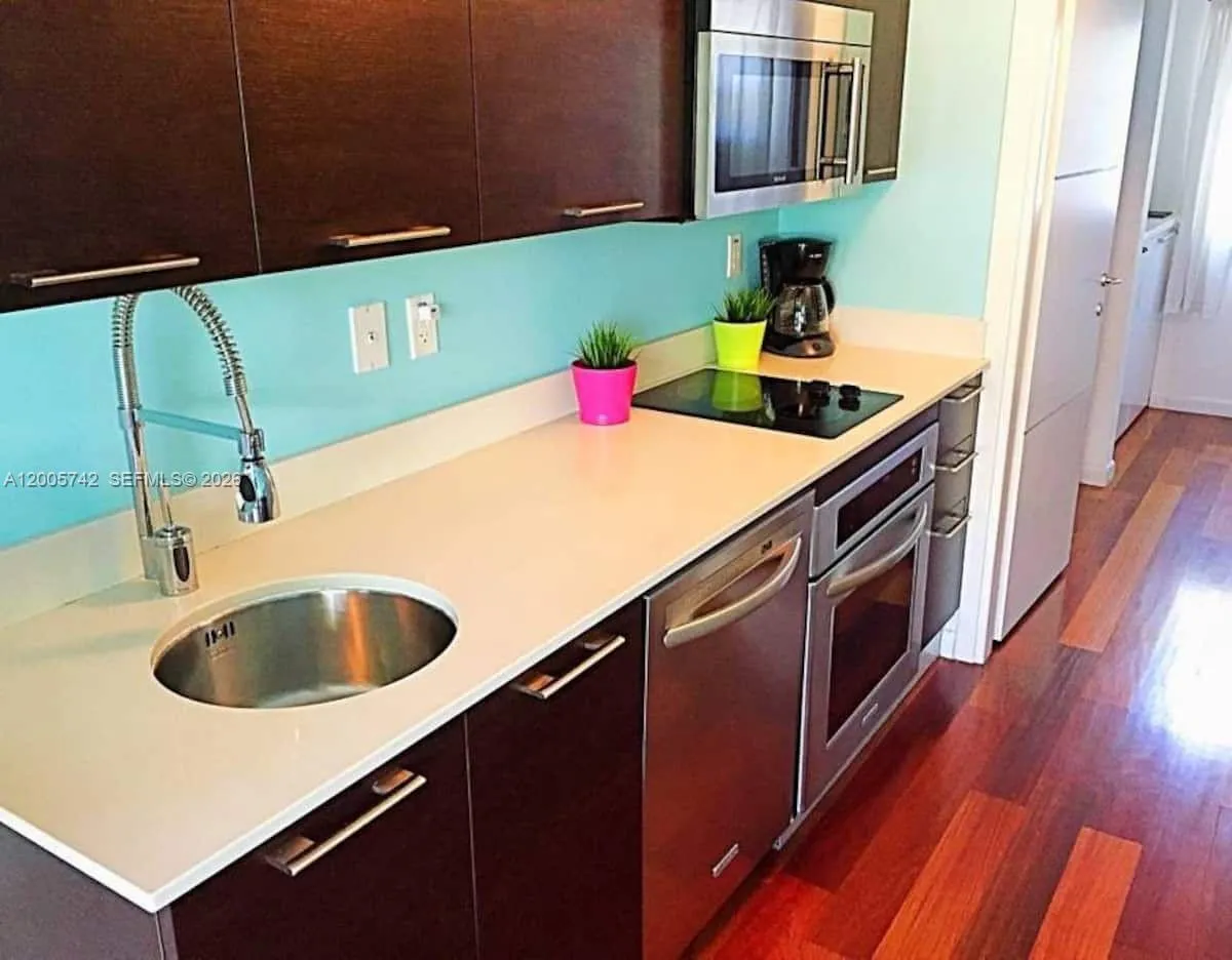 1560 Pennsylvania Ave # 215, Miami Beach FL 33139