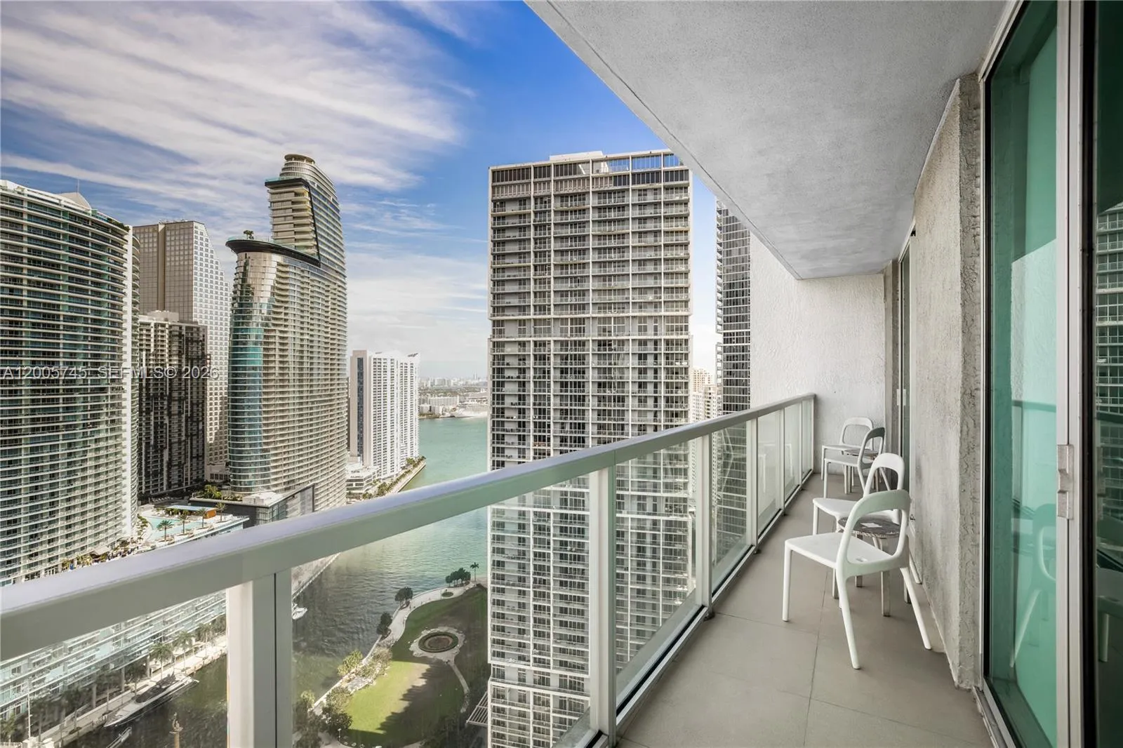 500 Brickell Ave # 3907, Miami FL 33131