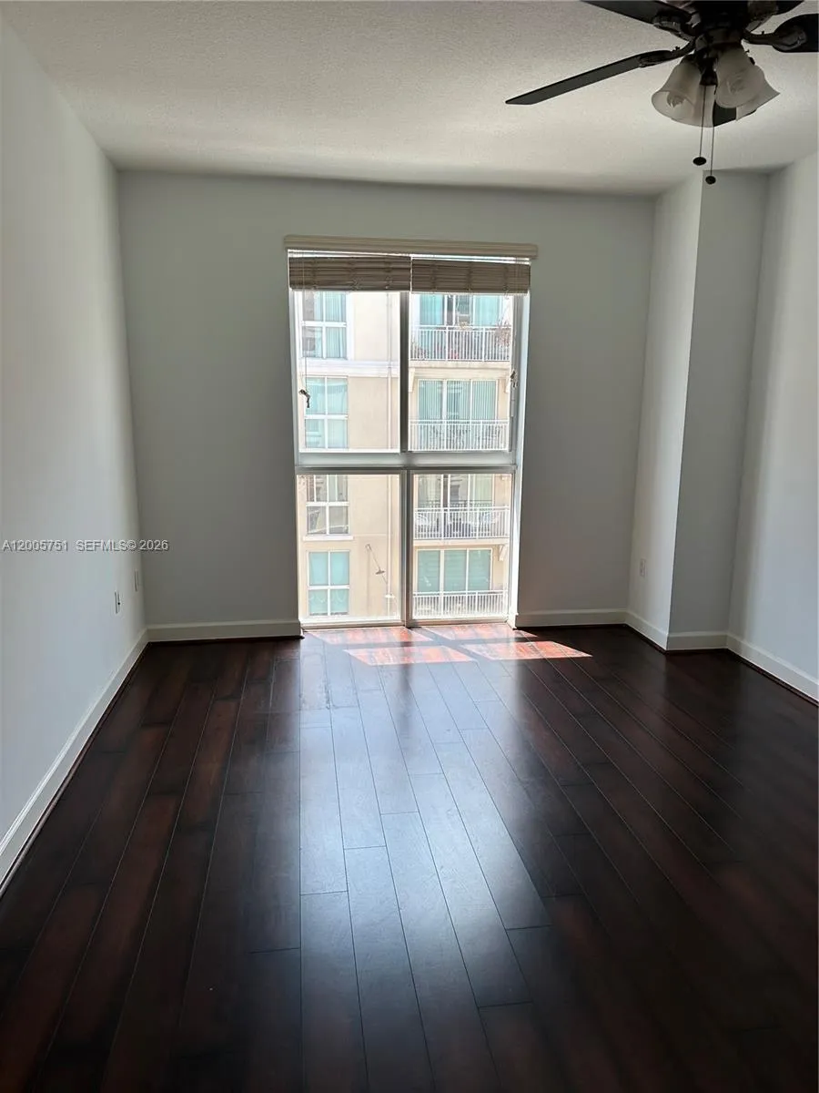 7275 SW 90th St # C408, Miami FL 33156