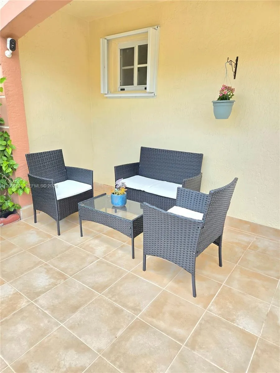 6755 NW 182nd St # 104, Hialeah FL 33015