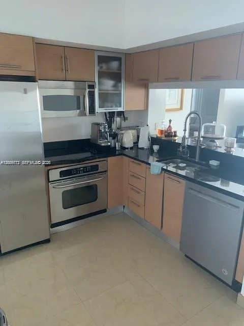 31 SE 5th St # 3512, Miami FL 33131