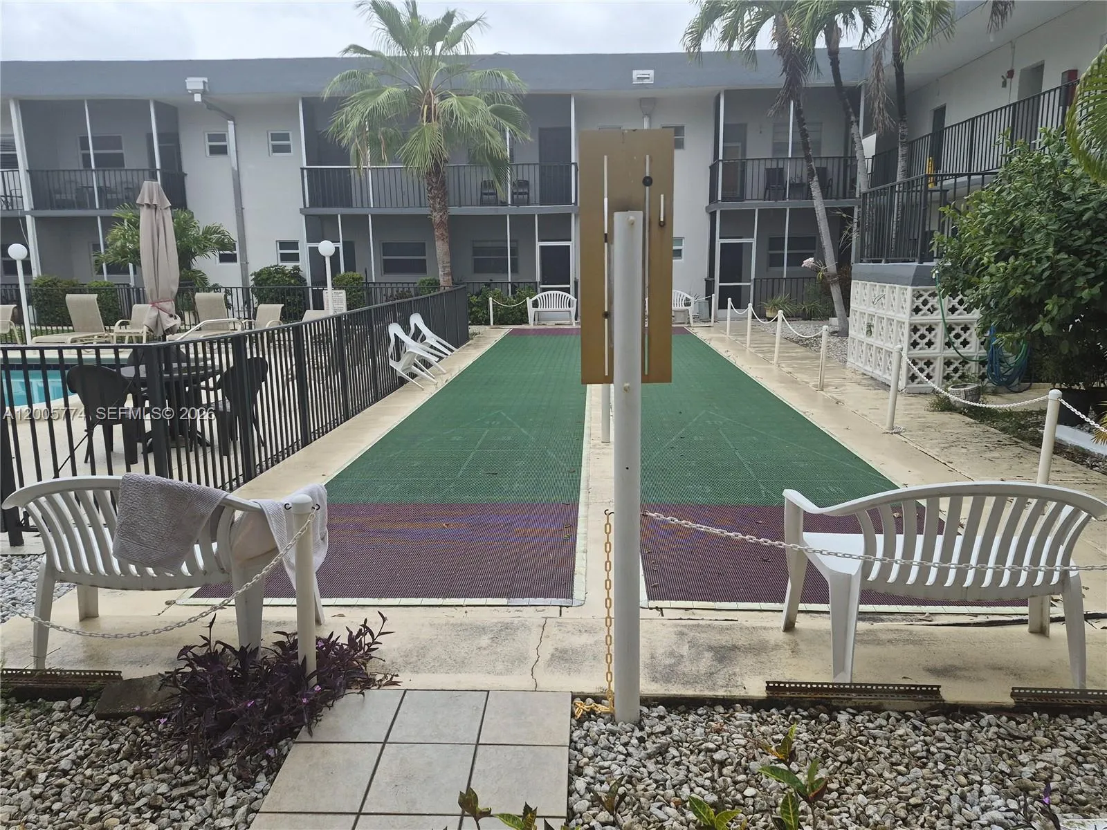 415 NE 2nd St # 202, Hallandale Beach FL 33009