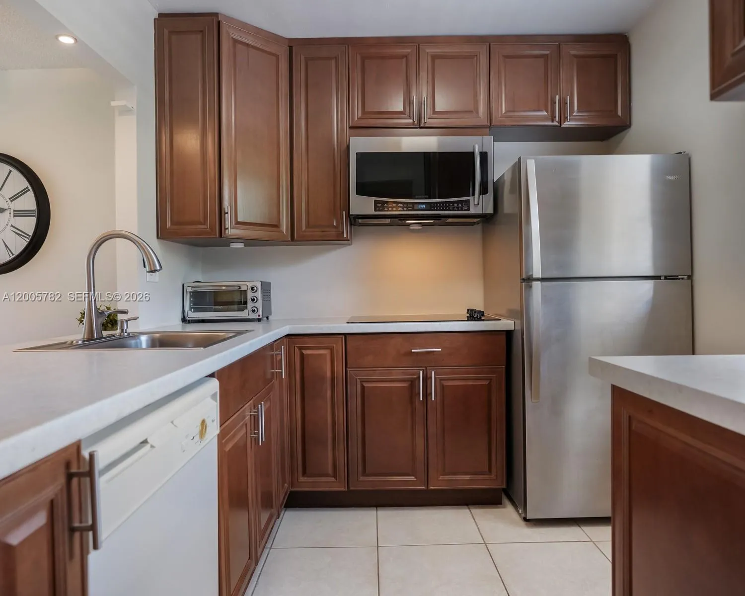 3506 NW 49th Ave # 511, Lauderdale Lakes FL 33319