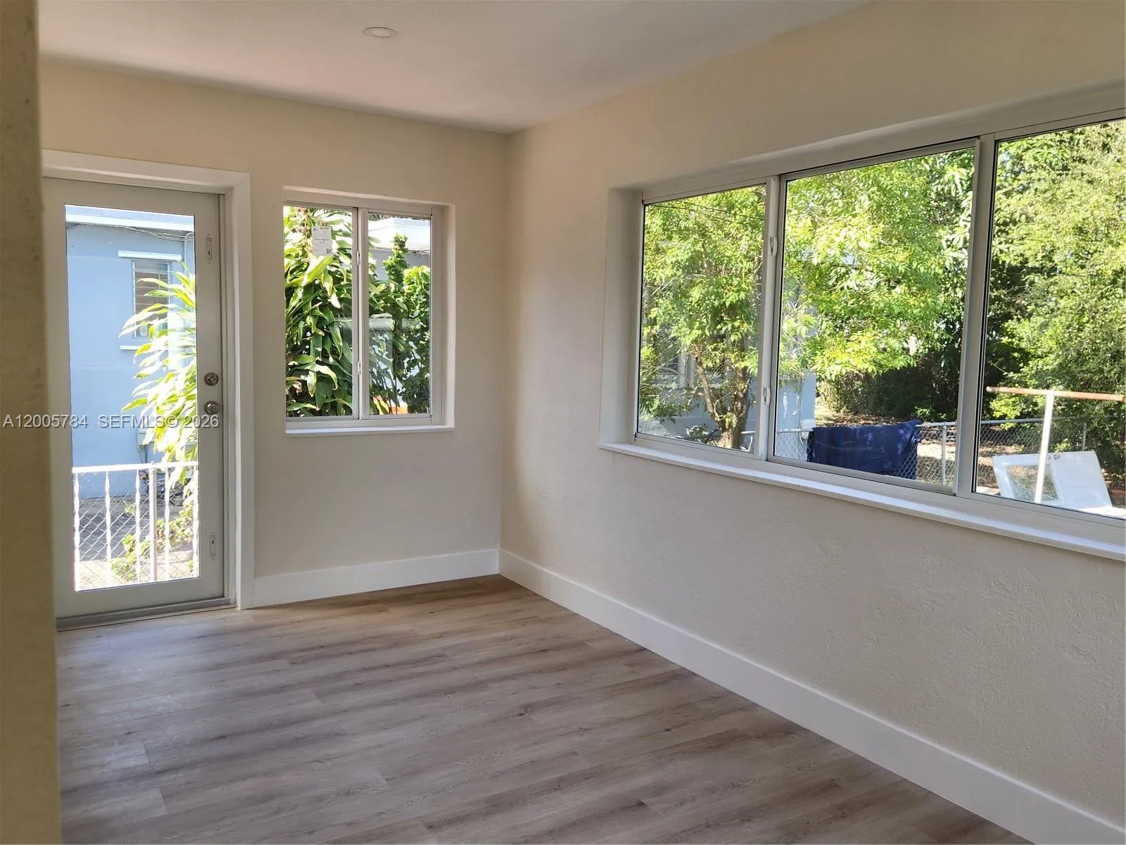 815 NE 134th St, North Miami FL 33161