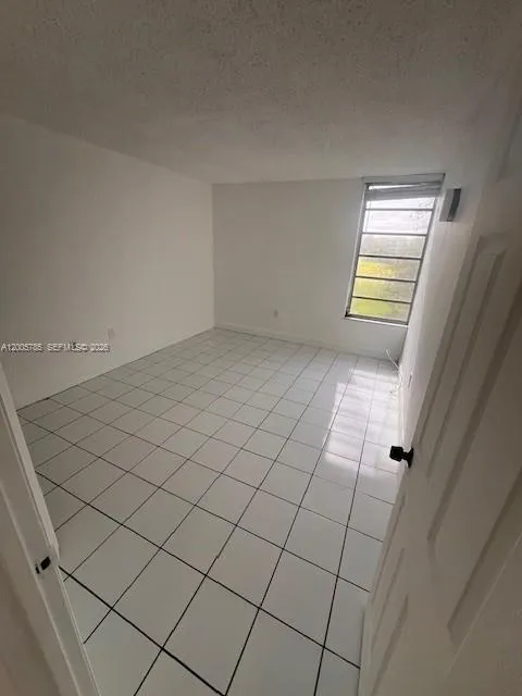 8870 Fontainebleau Blvd # 307, Miami FL 33172