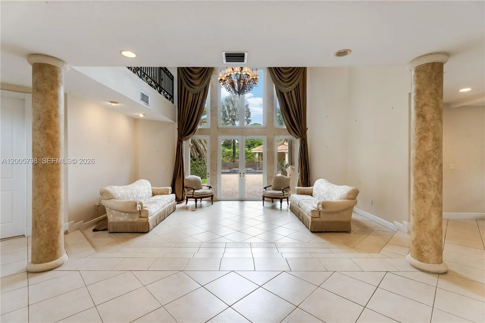 11071 SW 28th St, Miami FL 33165