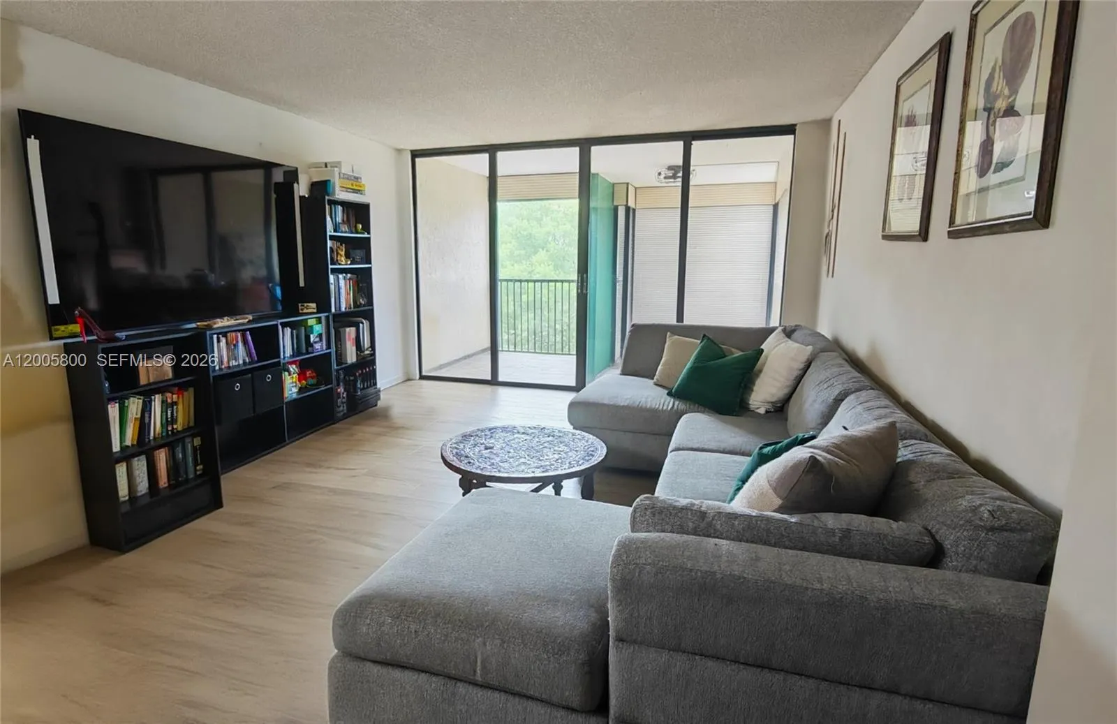 2802 N 46  ave # 520B, Hollywood FL 33021