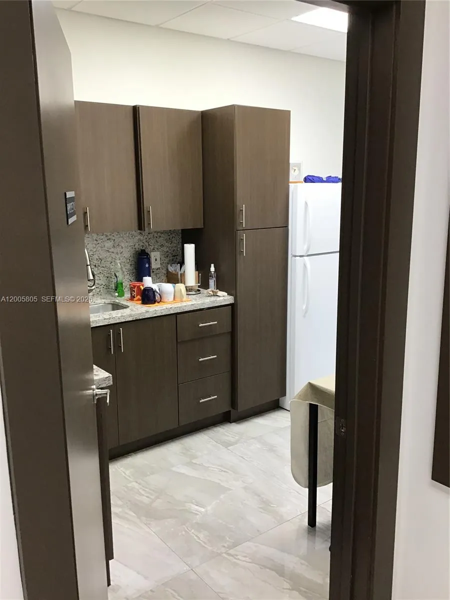 1601 N Palm Ave # 311, Pembroke Pines FL 33026