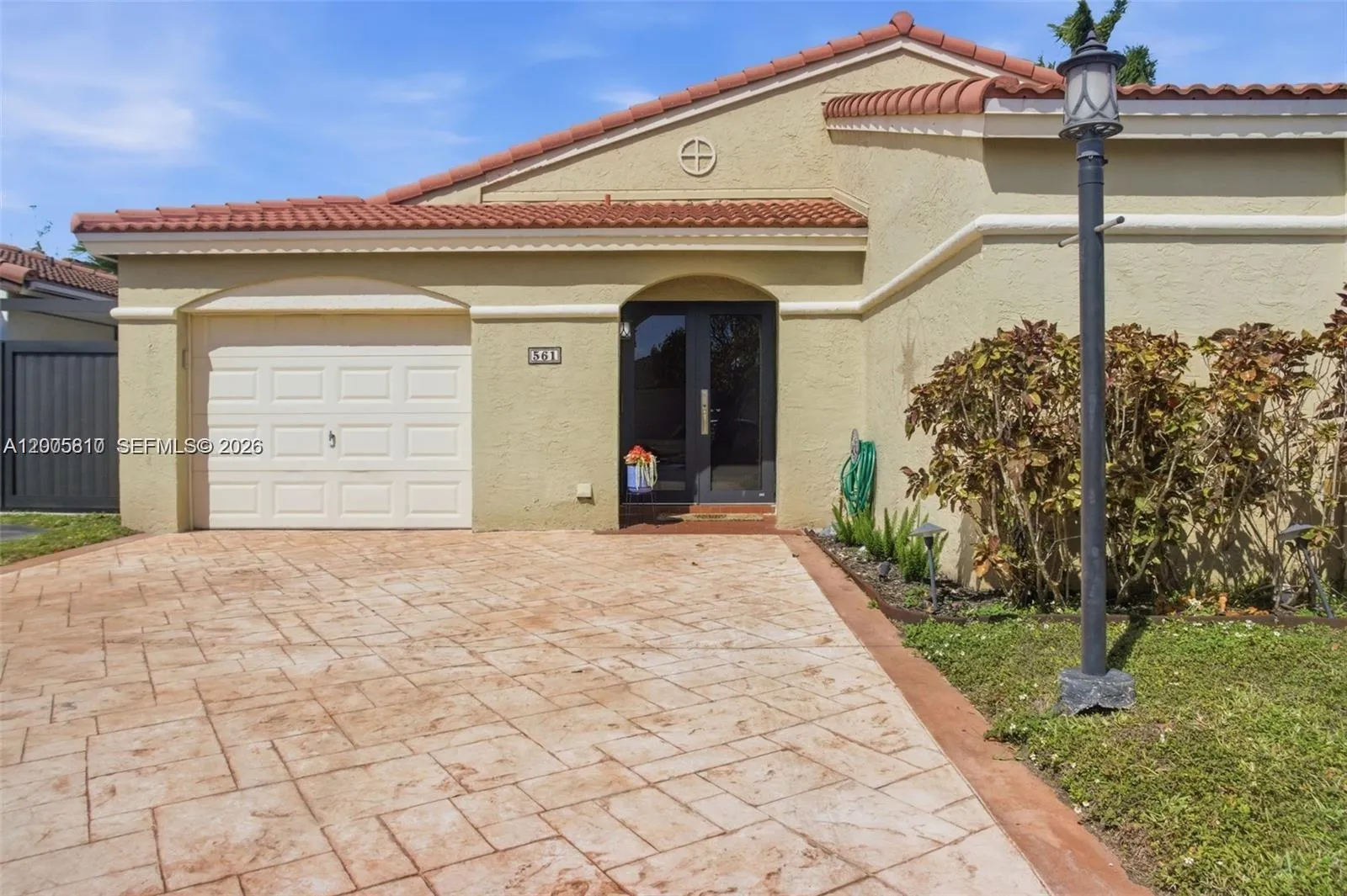 561 SW 87th Ct, Miami FL 33174