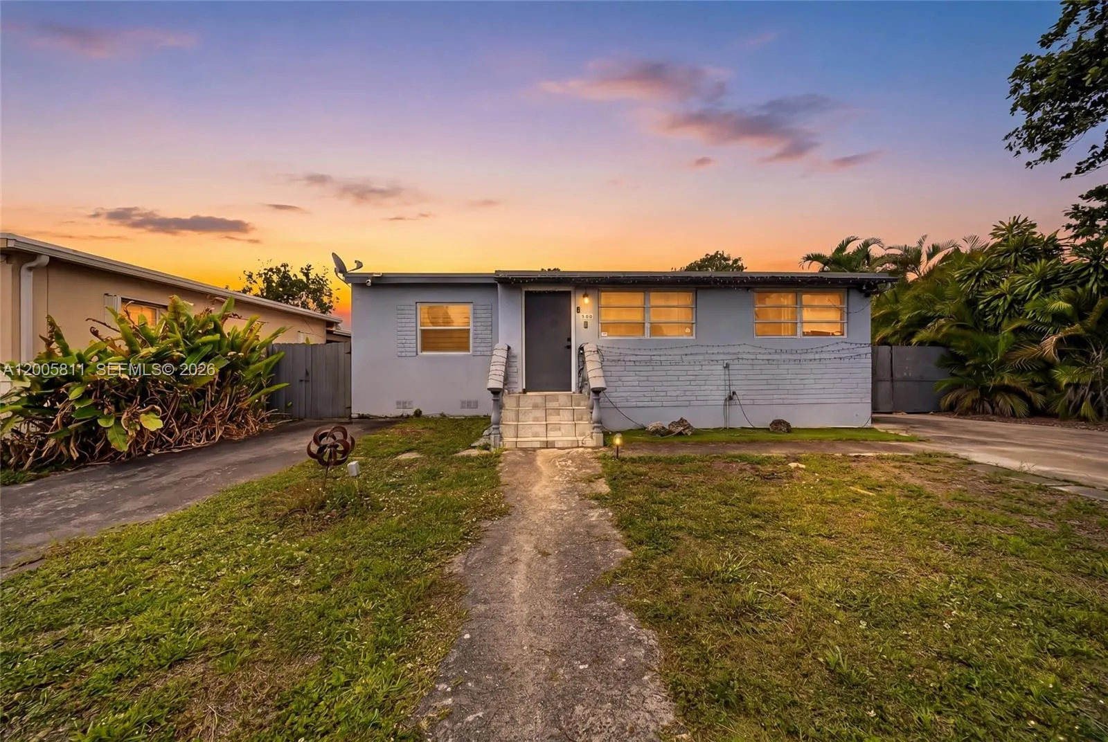 300 E 43rd St, Hialeah FL 33013