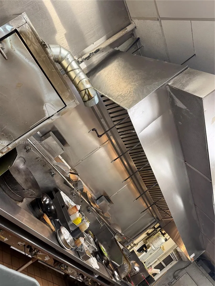 7462 ROYAL PALM BLVD, Margate FL 33063