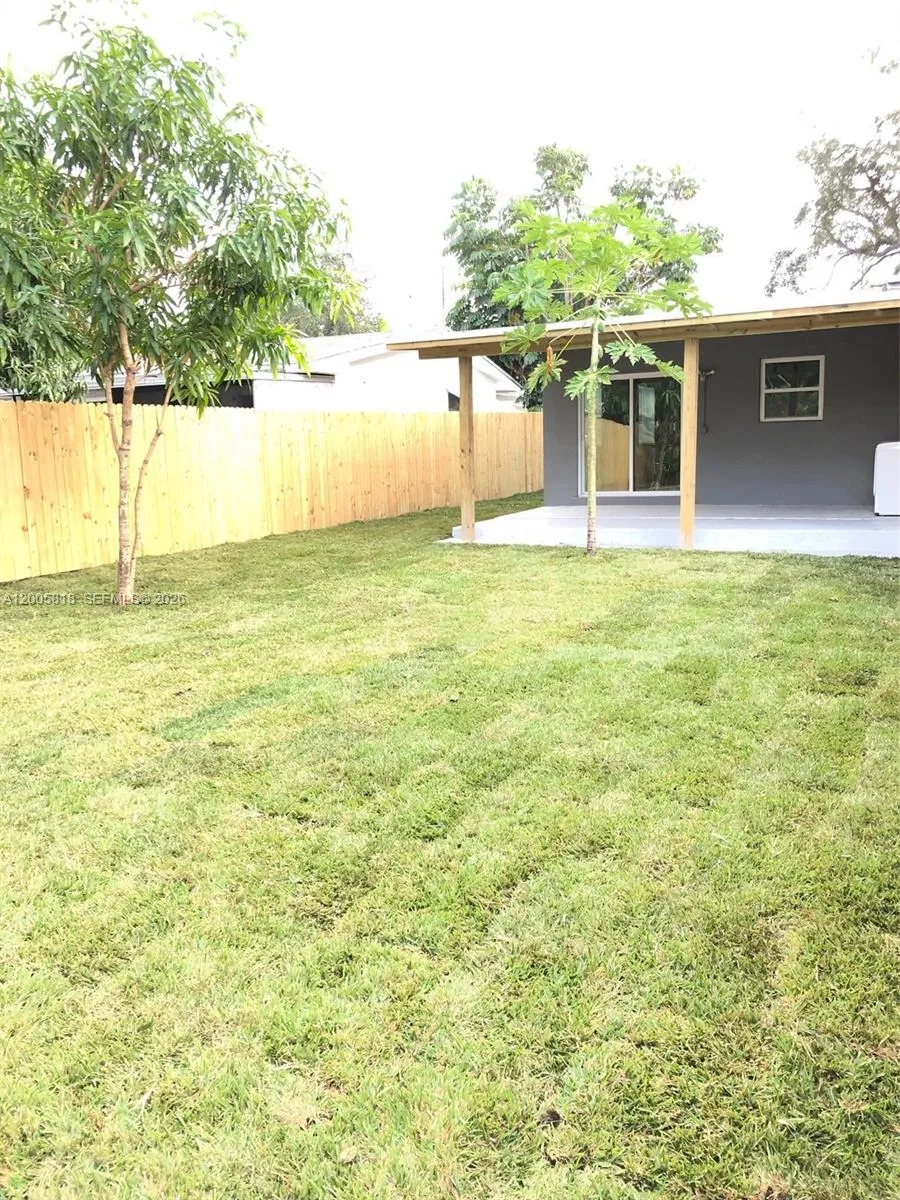 2465 NE 183rd St # 0, North Miami Beach FL 33160