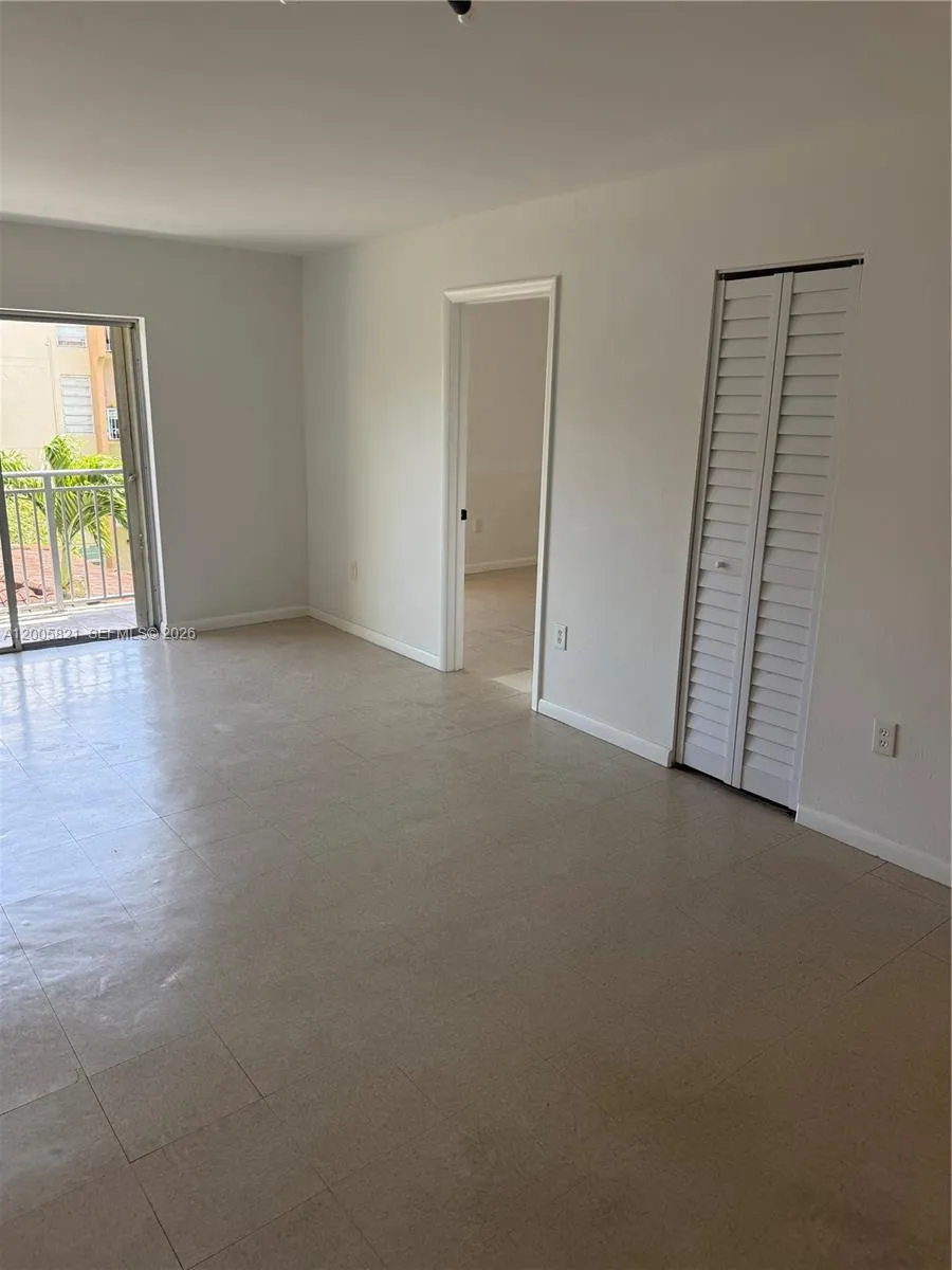 4845 NW 7th St # 5, Miami FL 33126