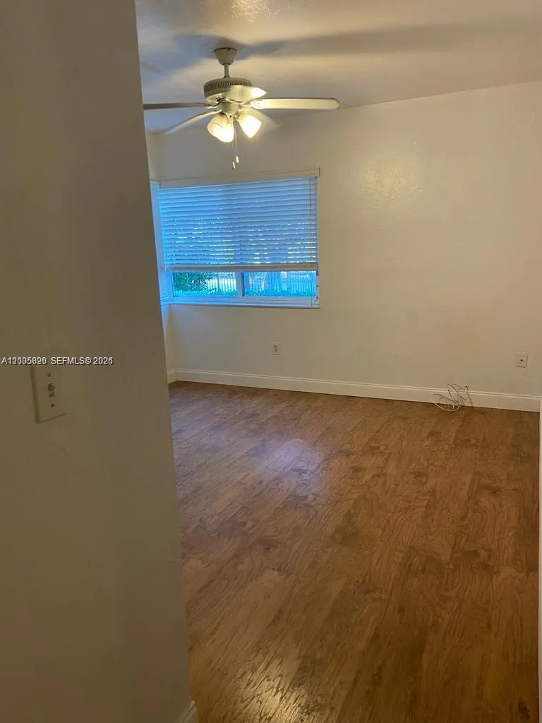 1995 Marseille Dr # 5, Miami Beach FL 33141