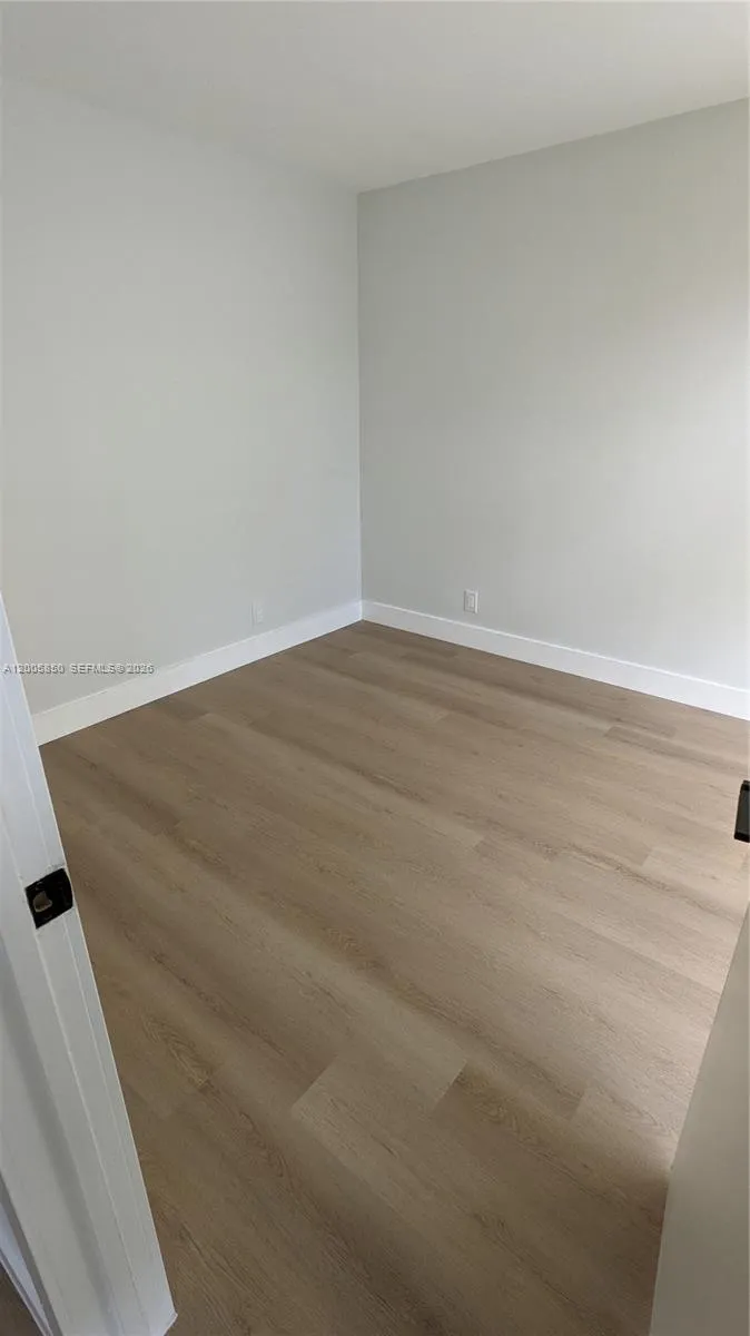 501 Three Islands Blvd # 112, Hallandale Beach FL 33009