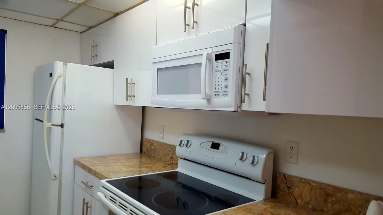 19701 SW 114th Ave # 266, Miami FL 33157