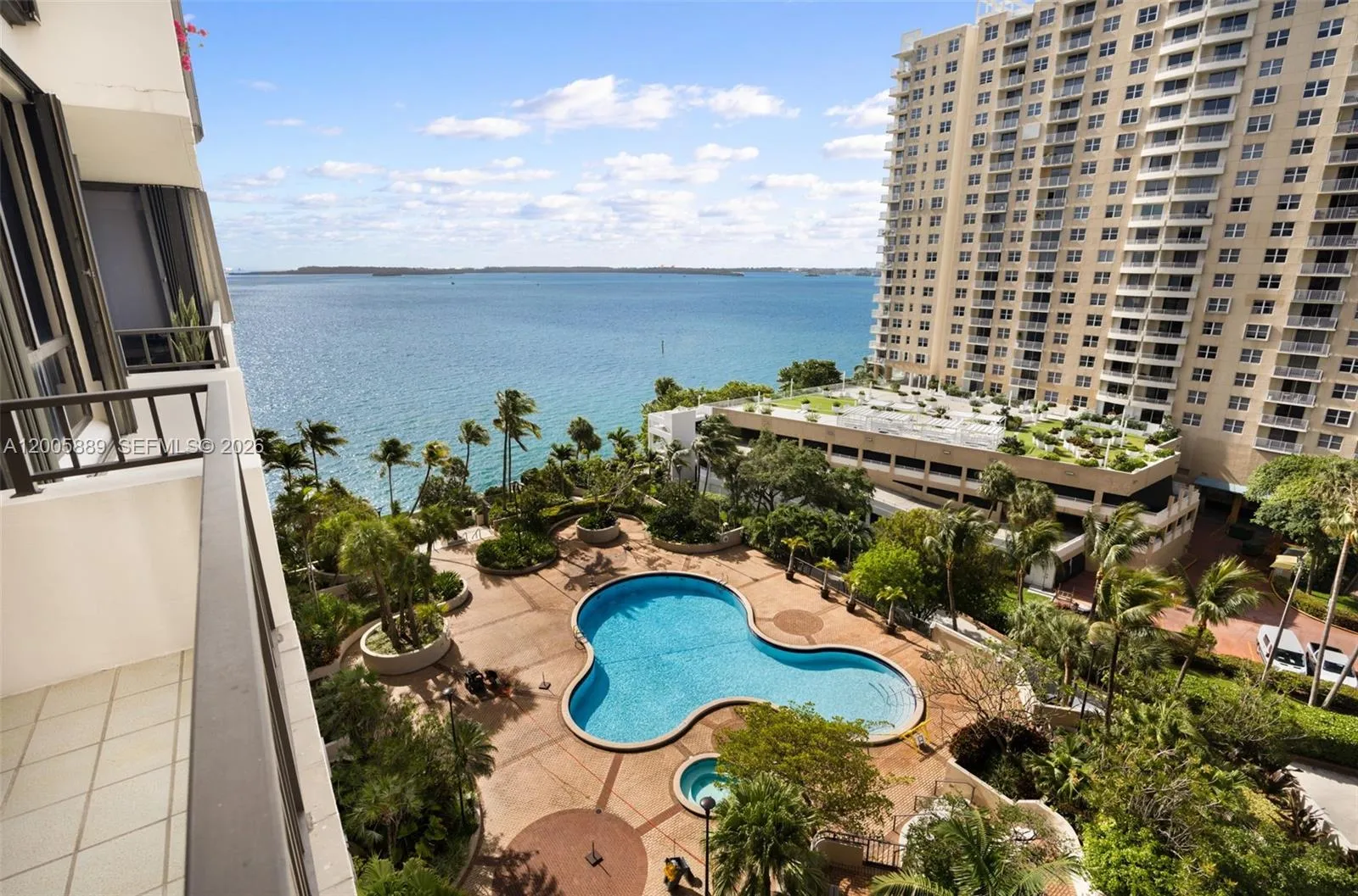 520 Brickell Key Dr # A1001, Miami FL 33131