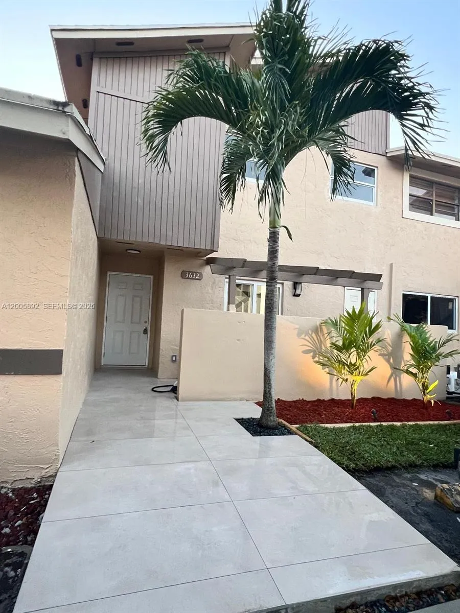 3632 SW 112th Ave # 3, Miami FL 33165