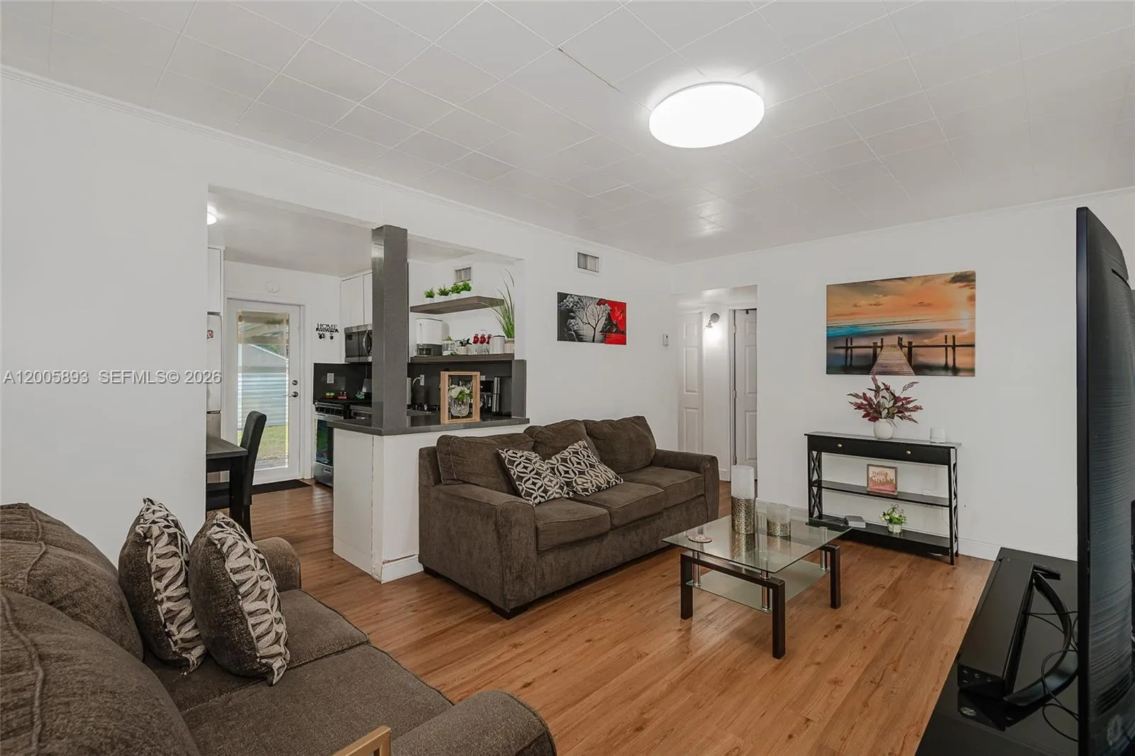 367 E 46th St, Hialeah FL 33013