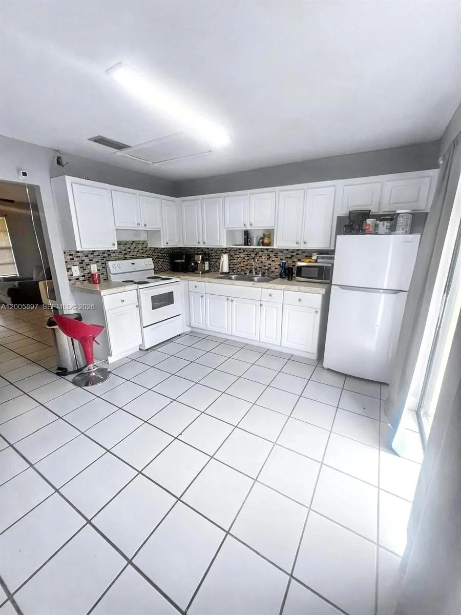 4259 Royal Banyan Way # B, Lake Worth FL 33461