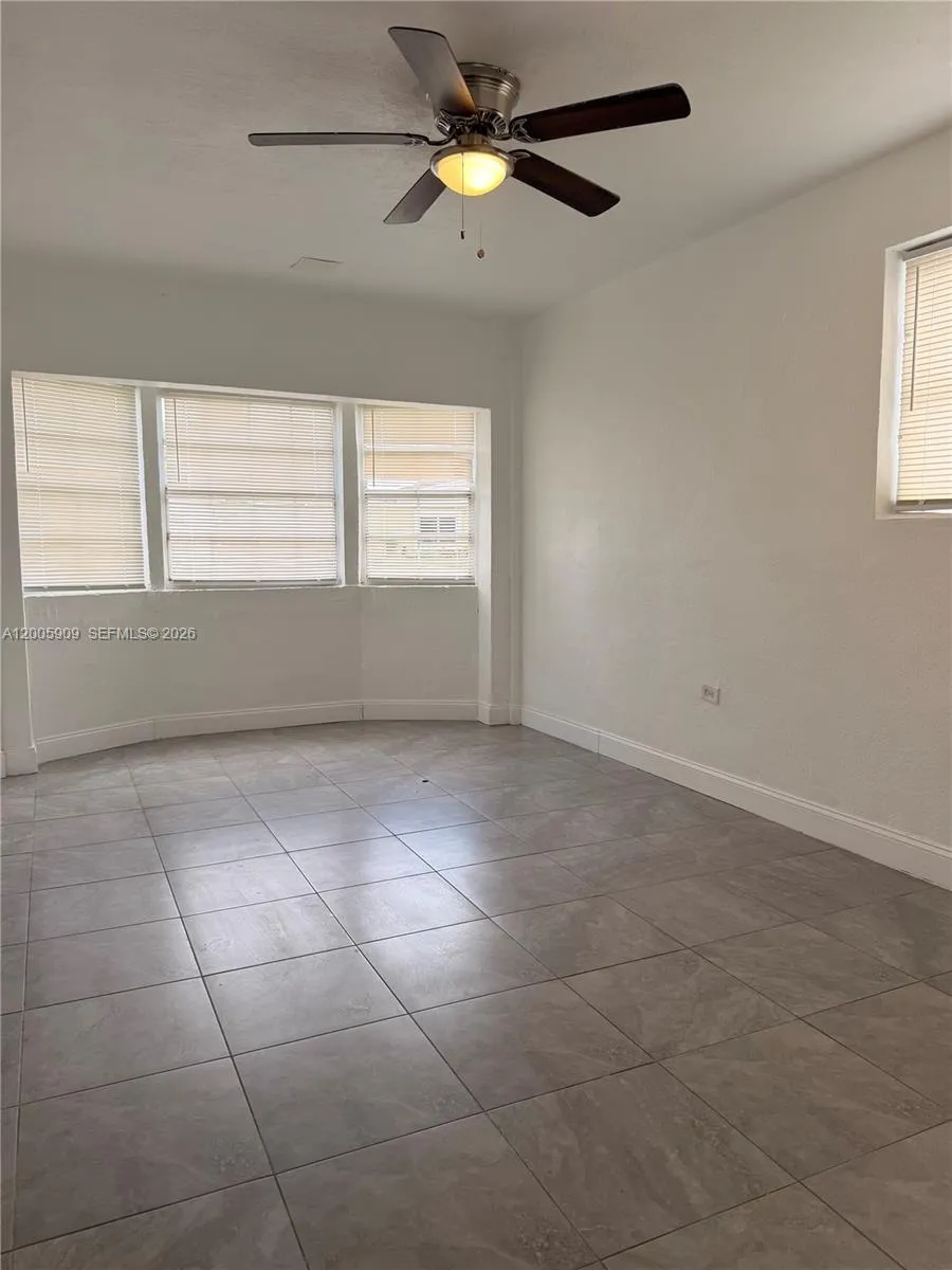 6613 Evergreen Dr # c, Miramar FL 33023