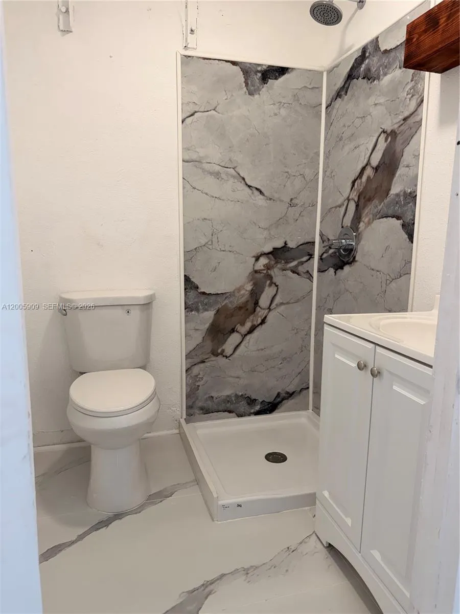 6613 Evergreen Dr # c, Miramar FL 33023