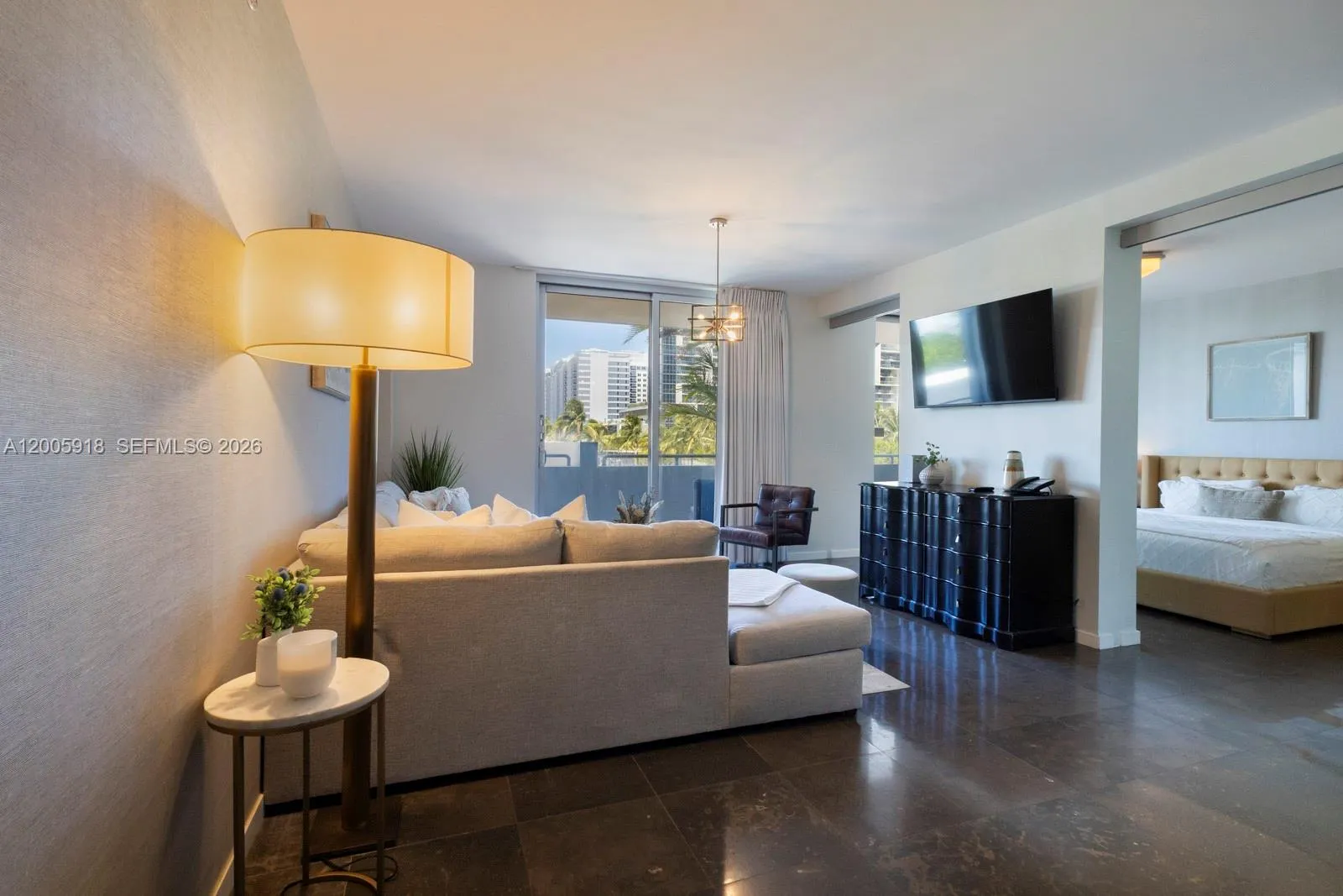 220 21st St # 303, Miami Beach FL 33139