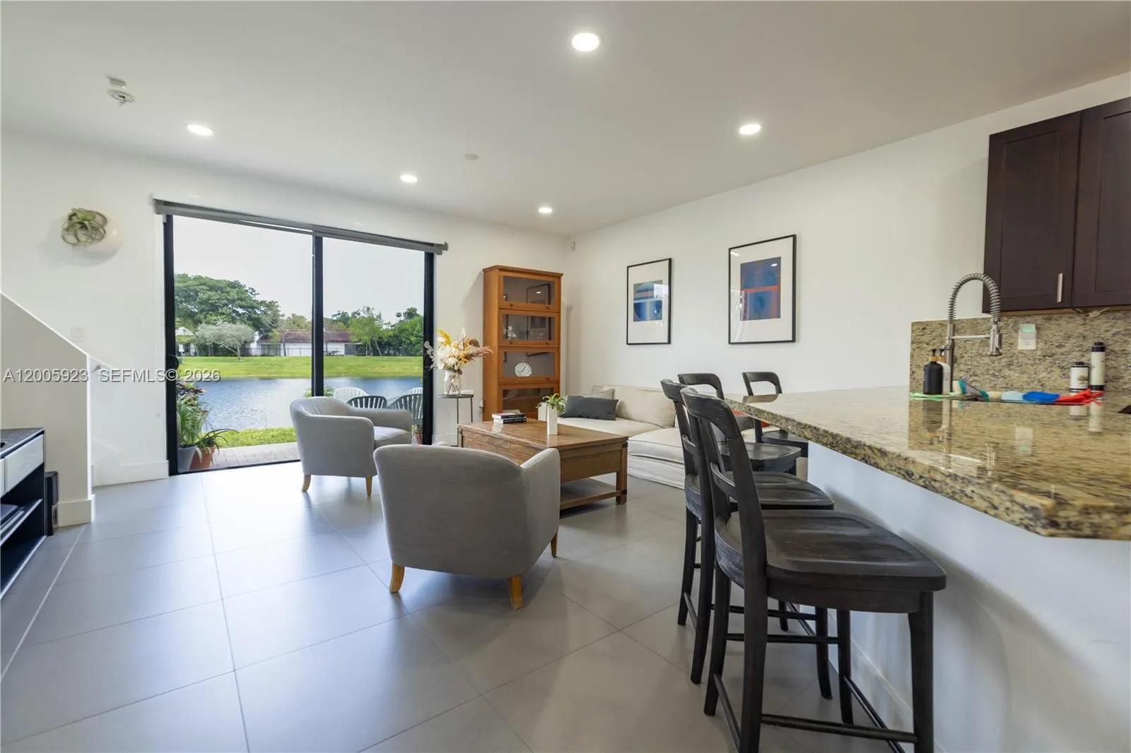 345 NE 194th Ln, Miami FL 33179