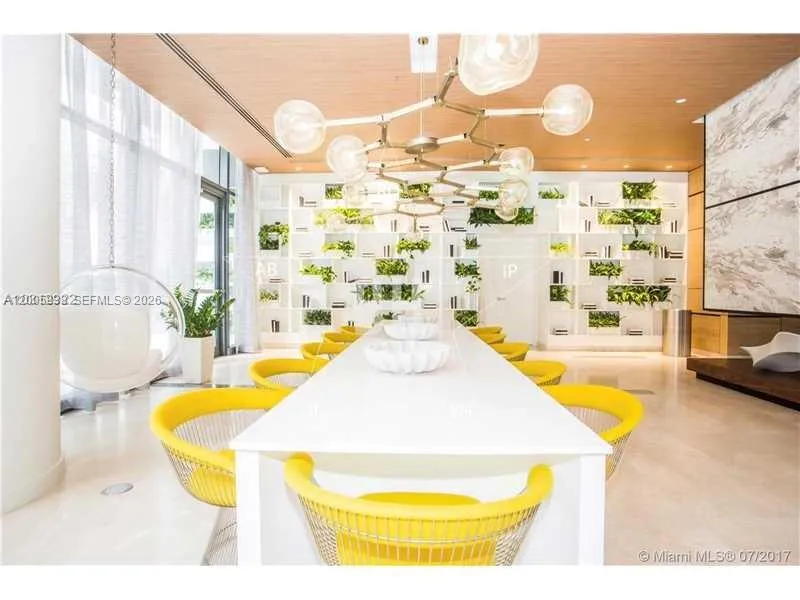 55 SW 9th St # 3610, Miami FL 33130