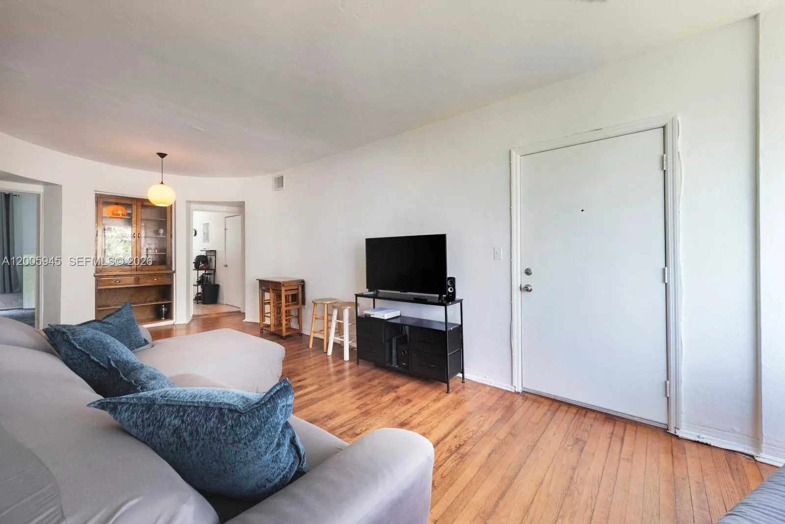 6941 Bay Dr # B3, Miami Beach FL 33141