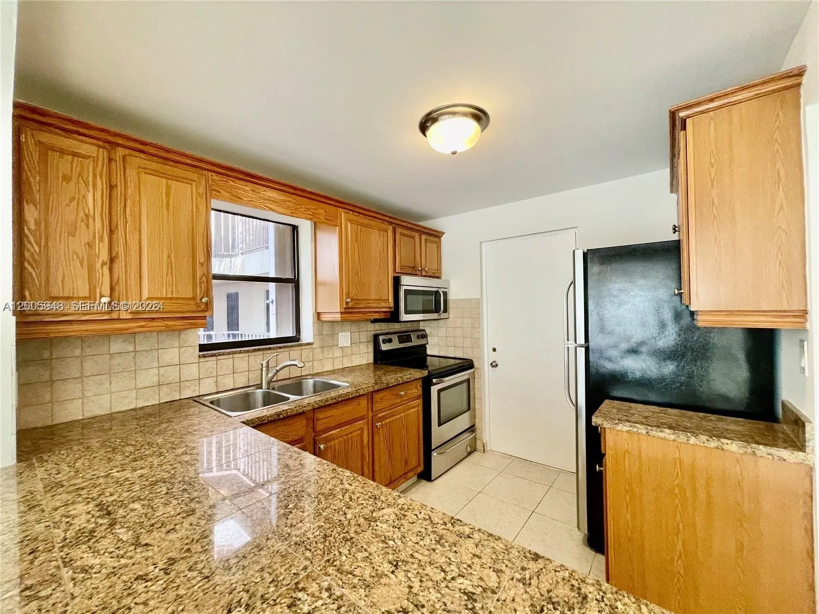 2320 S Cypress Bend Dr # 204, Pompano Beach FL 33069