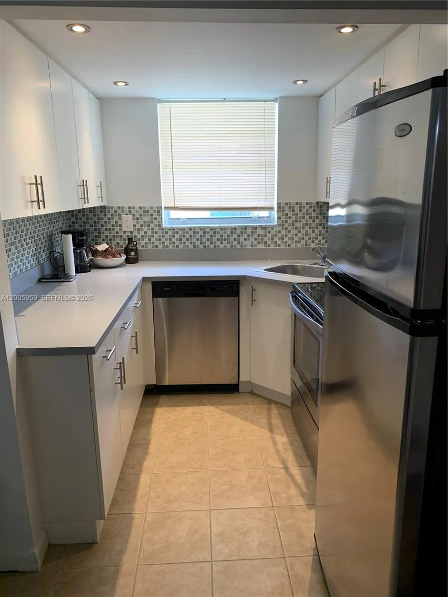 1975 NE 135th St # 3C, North Miami FL 33181