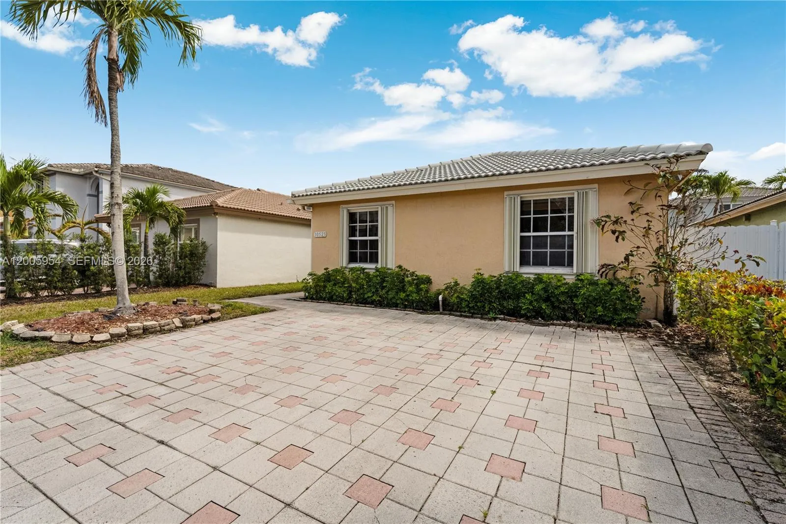 10523 SW 161st  PL, Miami FL 33196