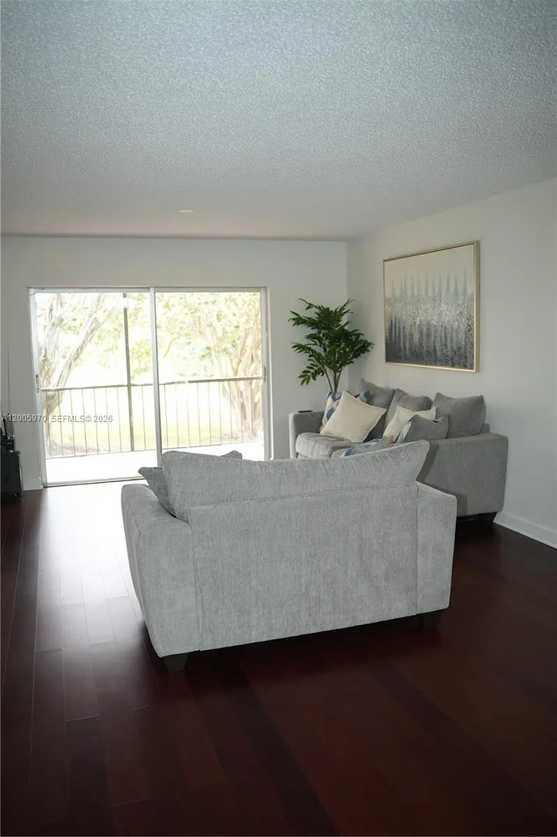 6001 N Falls Cir Dr # 203, Lauderhill FL 33319