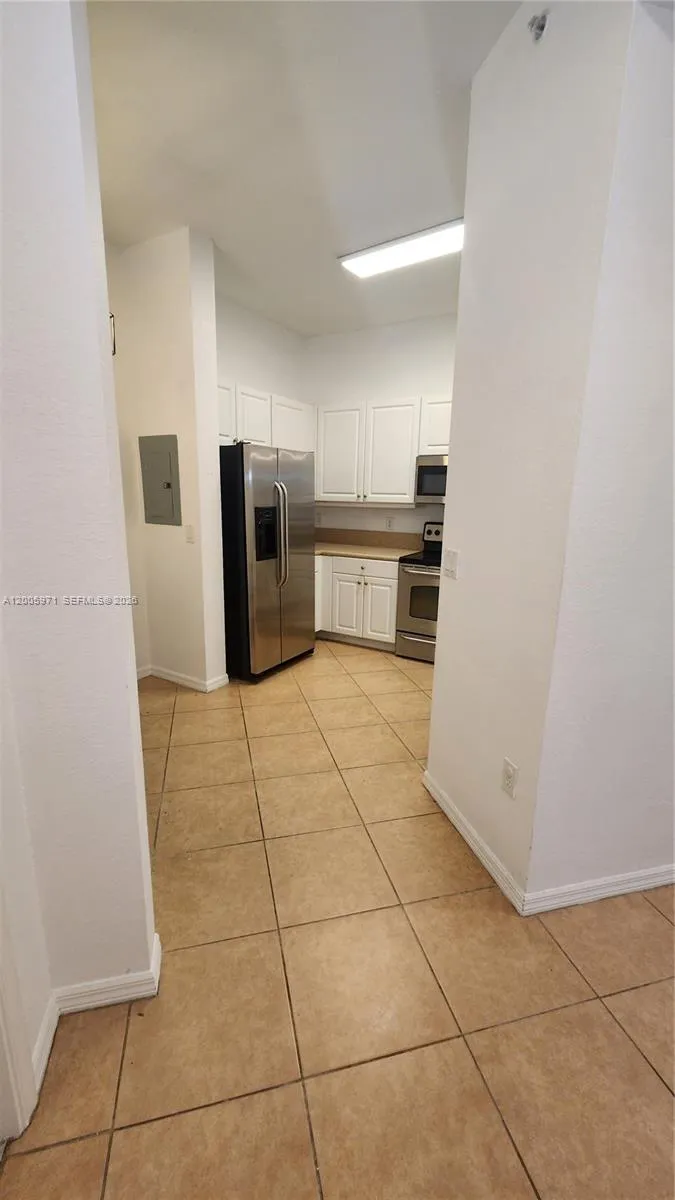 3600 Oaks Clubhouse Dr # 206, Pompano Beach FL 33069